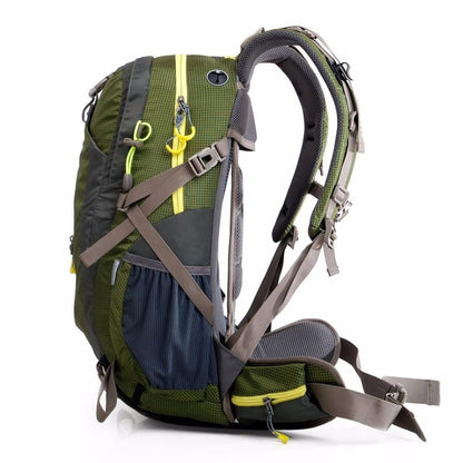 unisex-hiking-climbing-fishing-camping-waterproof-mountain-medium-backpack-green-color-side-veiw